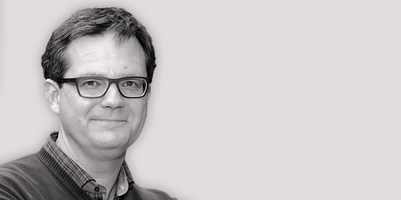 Dr. Oliver Kläusler